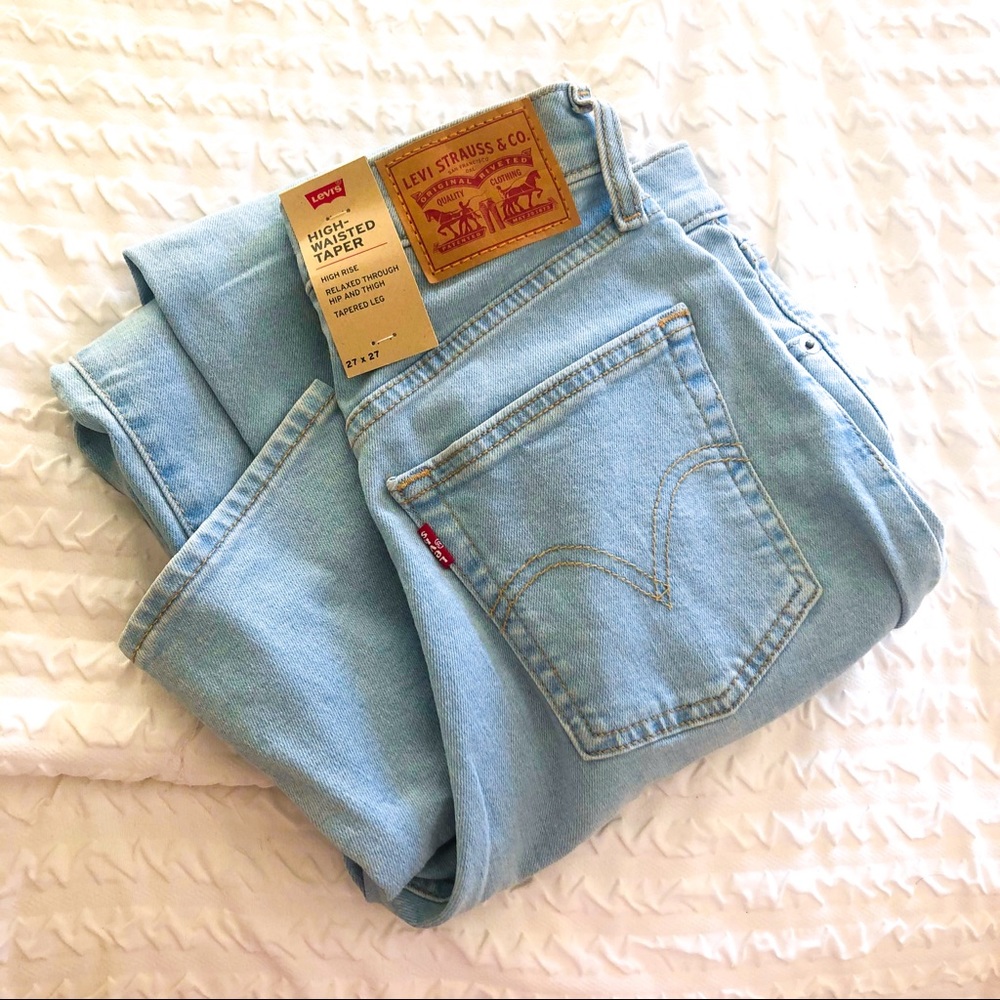 Levis High Rise Taper Jeans